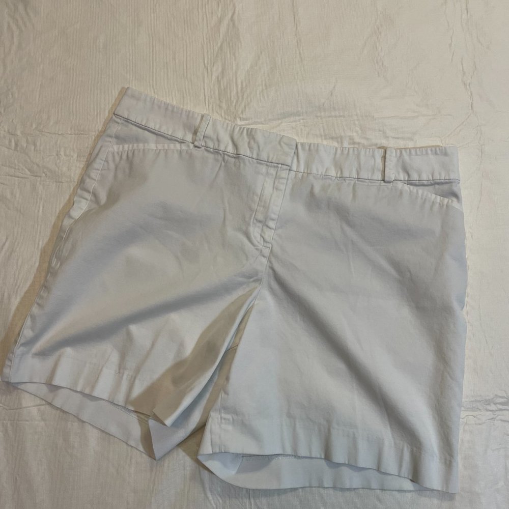 Talbots Bermuda Walking Shorts Size 16  WHITE